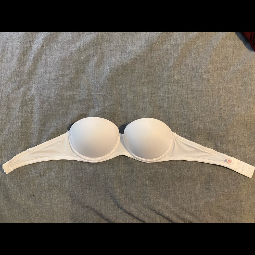 Victoria’s Secret PINK 32B strapless push-up bra